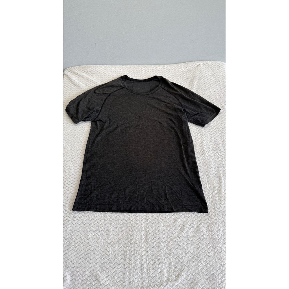 Lululemon Metal Vent Tech Short Sleeve Shirt Gray Heather Mens Large